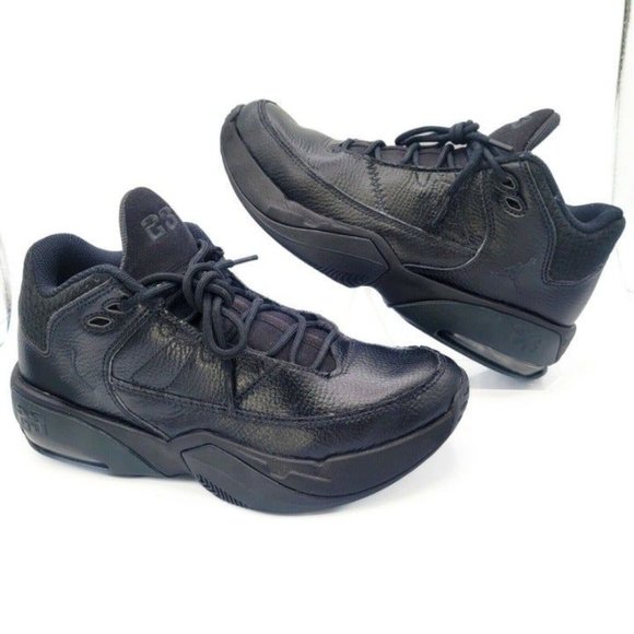 Nike Air Jordan Max Aura 3 Boys GS 5.5y DA8021-001 Black Sneakers - CLEAN - Picture 1 of 8